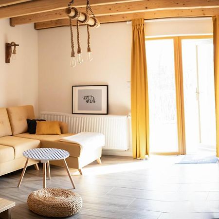 Bieszczadzki Hals - Dom Blizniak Apartment โปลันชิกค์ ภายนอก รูปภาพ