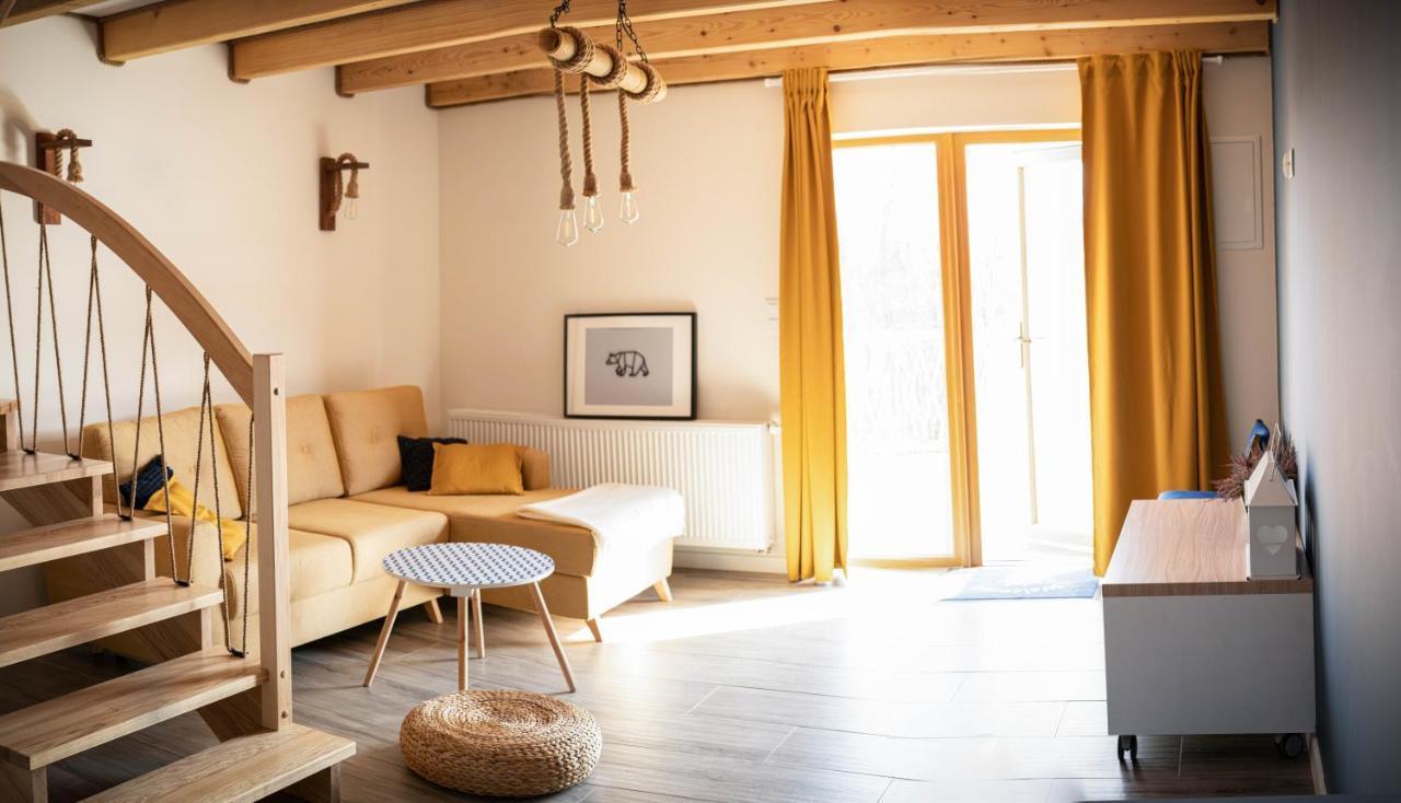 Bieszczadzki Hals - Dom Blizniak Apartment โปลันชิกค์ ภายนอก รูปภาพ