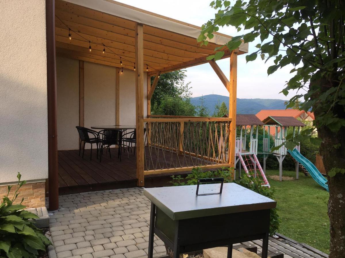 Bieszczadzki Hals - Dom Blizniak Apartment โปลันชิกค์ ภายนอก รูปภาพ